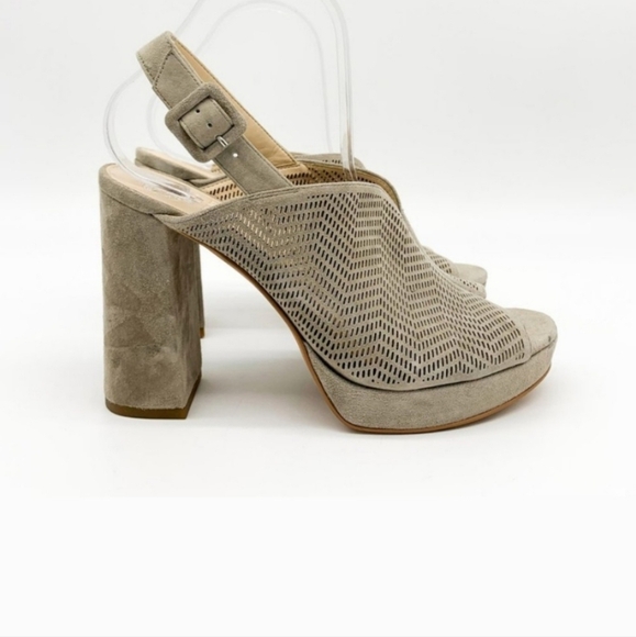 Vince Camuto Taupe Suede Platform Sandals Size 9 - Picture 11 of 11